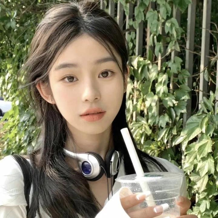 他不是我爸爸